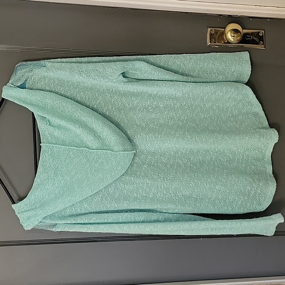 Womens/Juniors no boundaries green light weight large hoodie - Picture 5 of 5